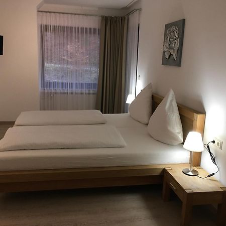 Hotel-Pension Zum Paradies Willingen  Εξωτερικό φωτογραφία