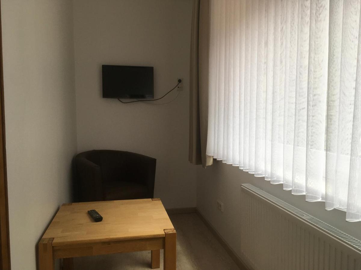 Hotel-Pension Zum Paradies Willingen  Εξωτερικό φωτογραφία