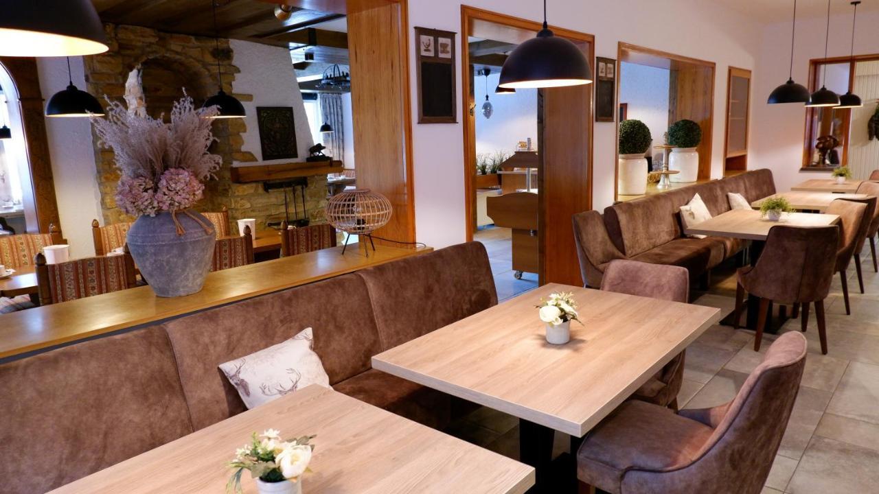 Hotel-Pension Zum Paradies Willingen  Εξωτερικό φωτογραφία